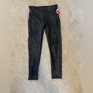 Spanx faux leather black leggings size XL petite, new